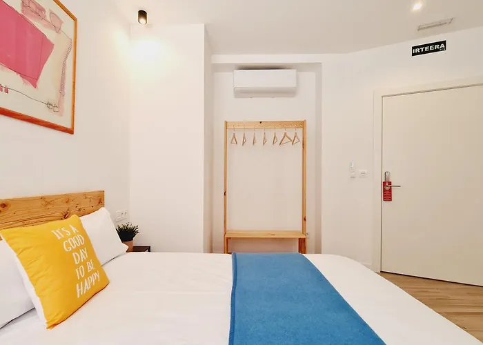 & Kitchen Santutxu Gæstehus