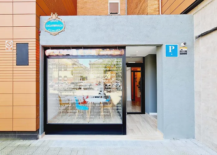 & Kitchen Santutxu Guest house Bilbao